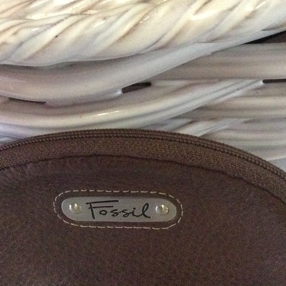 FOSSIL - Picture 3 of 7